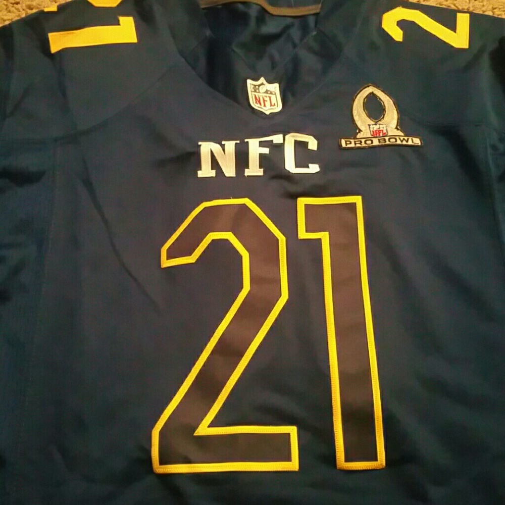 Football jerseys - Picture 3 of 4